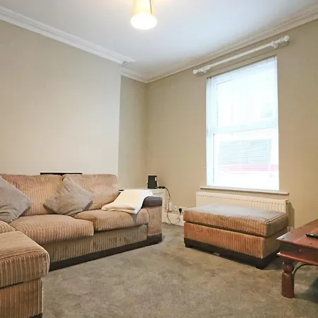 Brighton Terrace Two Bedroom House Дом отдыха Бристоль