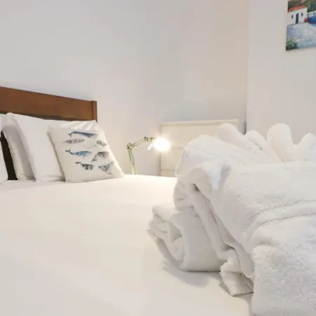 Brighton Terrace Two Bedroom House *