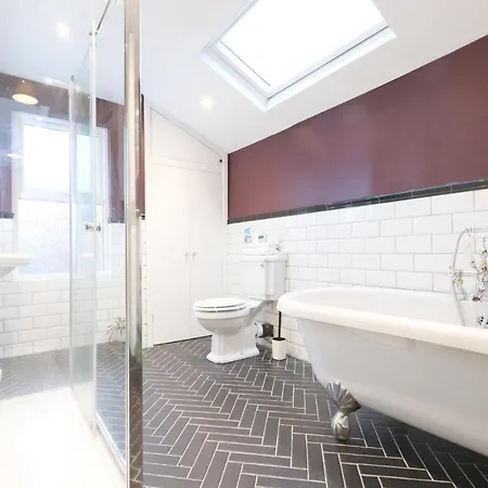 Brighton Terrace Two Bedroom House * Bristol
